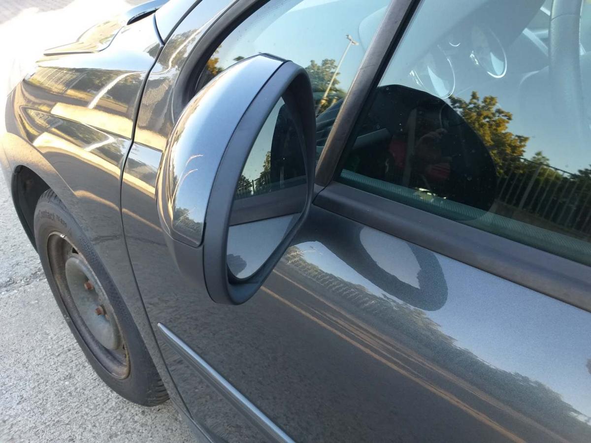 Peugeot 207SW original Außenspiegel links elektrisch anklappbar KTP Grau Shark Bj.2008